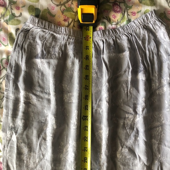 Vintage 90s Grey floral maxi asymmetrical ruffle tiered skirt - Picture 8 of 8